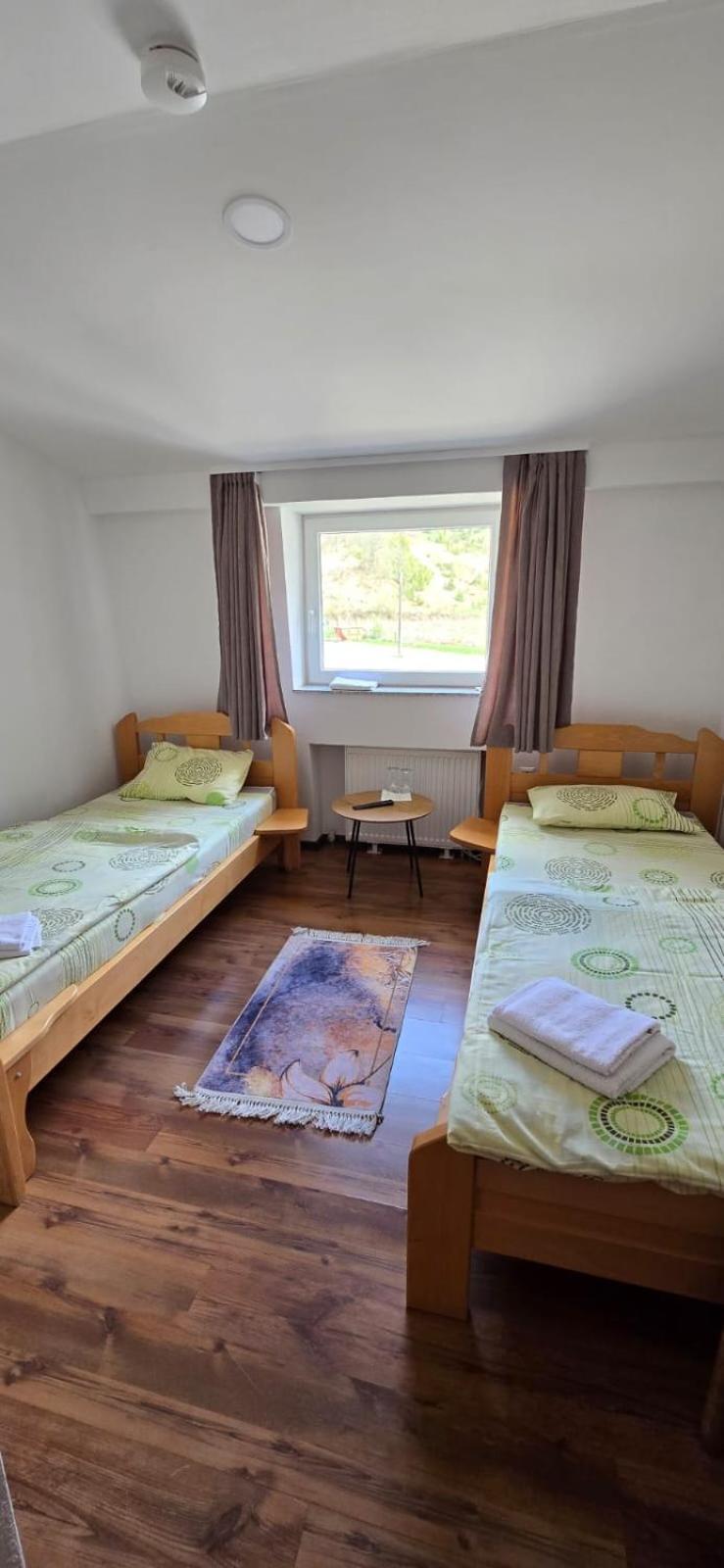 Motel KULA Cazin Buitenkant foto